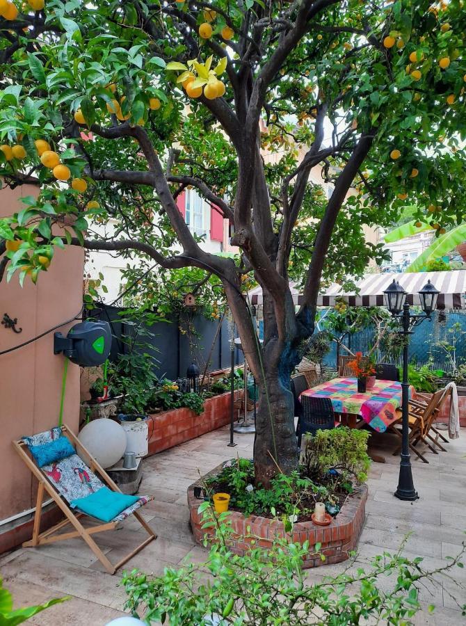 Les Violettes Apartment Ментона Екстериор снимка