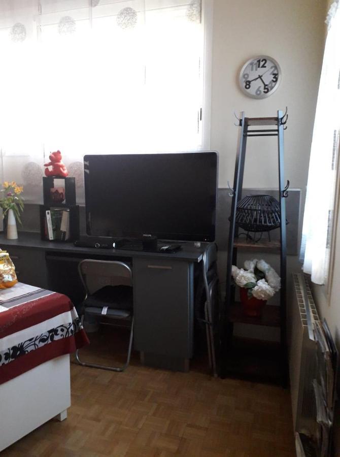 Les Violettes Apartment Ментона Екстериор снимка