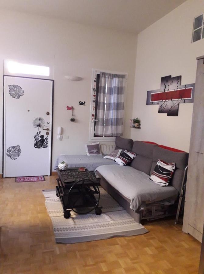 Les Violettes Apartment Ментона Екстериор снимка