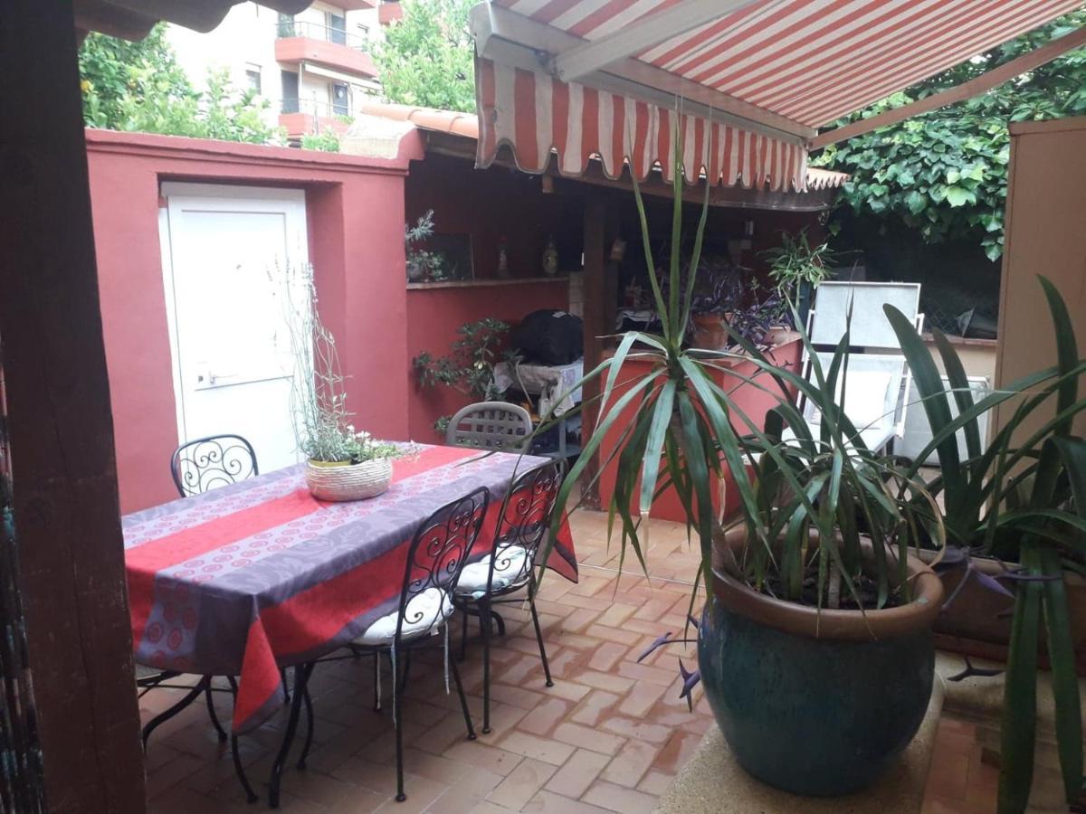 Les Violettes Apartment Ментона Екстериор снимка