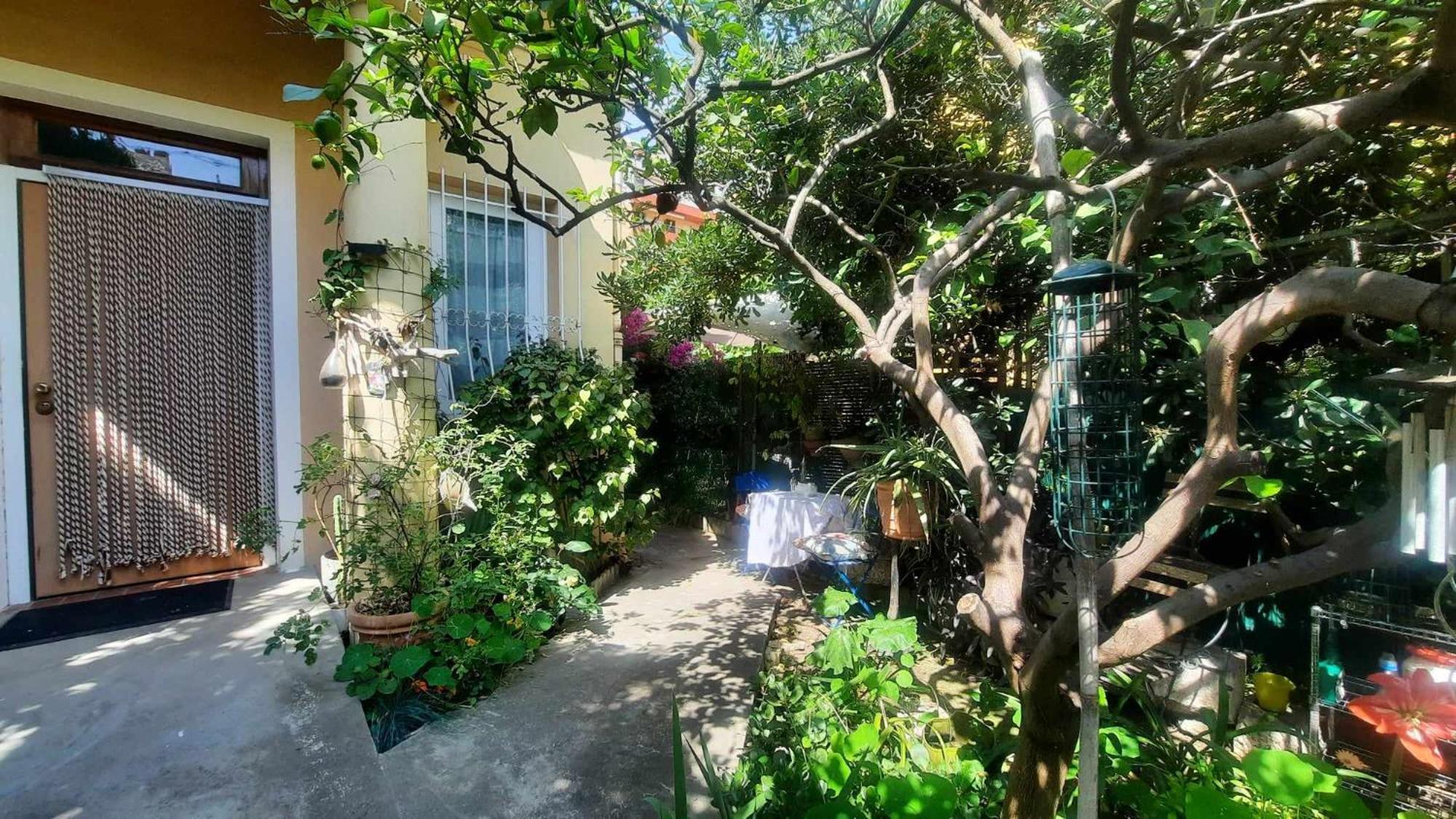 Les Violettes Apartment Ментона Екстериор снимка